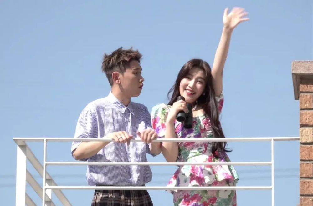 Red Velvet回归打歌期joy被报道恋爱crush Sm超高速承认 朴明秀直播中要回应恋情吗 腾讯新闻