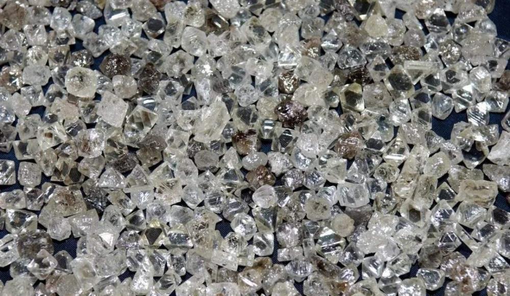 深层钻石矿石图片