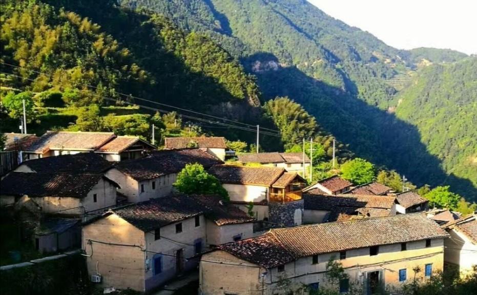 浙江传统村落松阳西坑村被摄影家誉为中国最优美的小山村