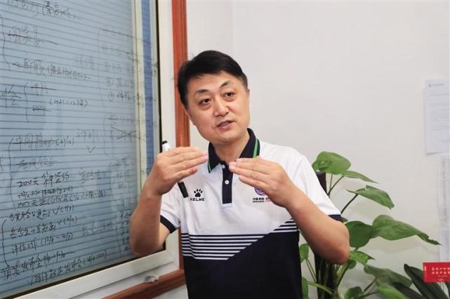 胡宏斌:"跨界老兵"斗志昂扬