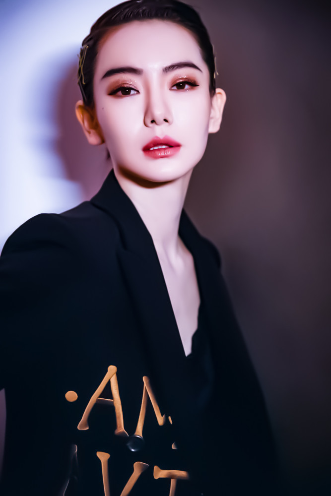 戚薇图片壁纸精选