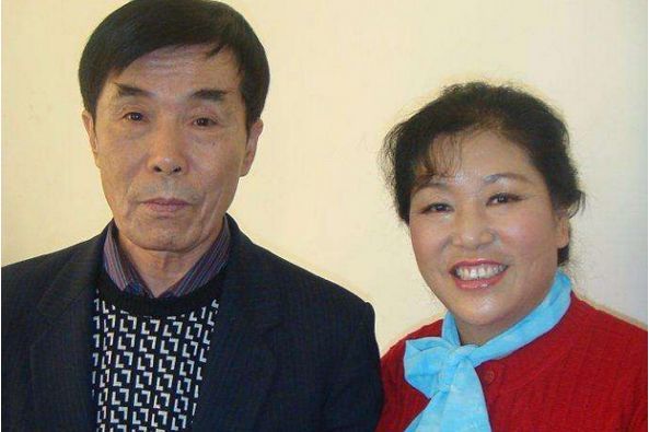 2005年高秀敏因为心脏病去世,何庆魁在高秀敏的去世后痛苦的不能自己