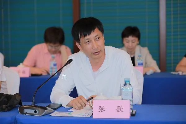 中广联合会电视剧编剧委员会会长 刘和平中广联合会导演委员会会长
