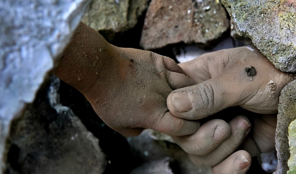 汶川地震9岁救人英雄林浩不顾危险背出2名同学现在怎么样了