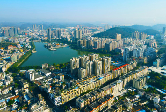 最高的镇街仅有七万人,多数镇一万多人|德庆县|肇庆|镇街|广东|鼎湖区