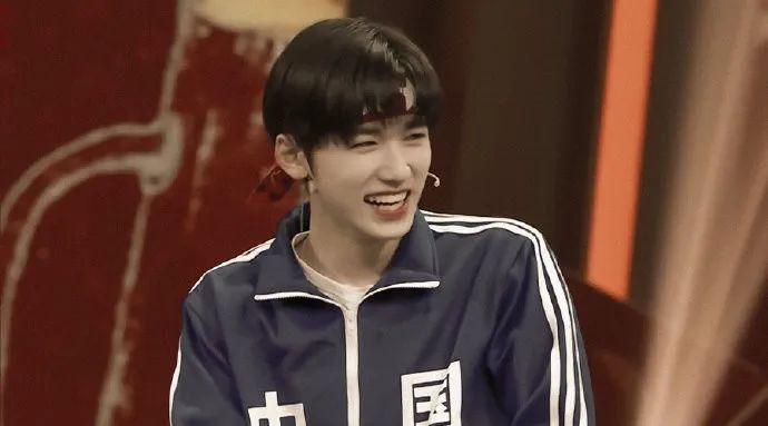 宋亚轩壁纸头像小宋老师在王牌对王牌以来的精彩表现