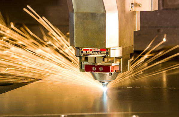 激光切割钣金加工的定义及分类:钣金是指针对6mm以下的金属板材的一种