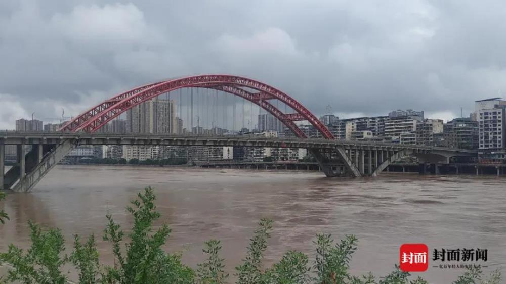 渠江洪峰顺利过境四川渠县境内多条道路暂无法通行