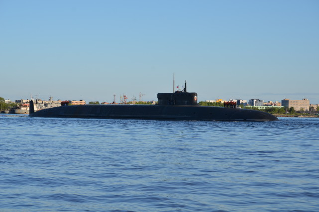 奥列格大公号核潜艇图片