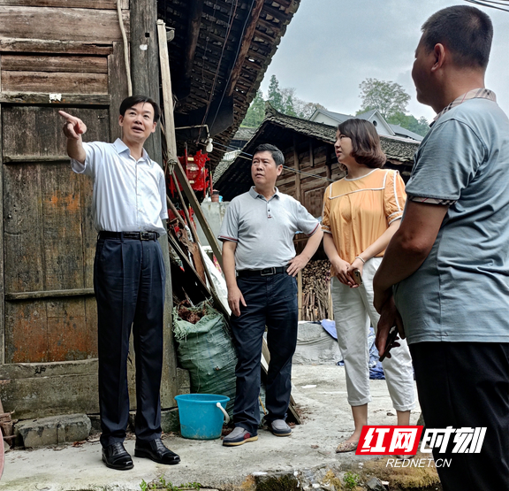 卢向荣到吉首市夯坨村调研指导巩固拓展脱贫攻坚成果同乡村振兴有效