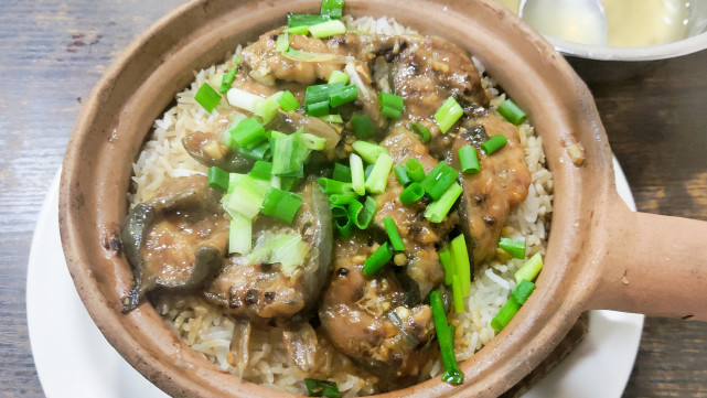 【心情小厨】面店里的煲仔饭