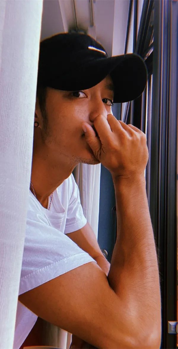 英子粉丝留言求图曹佑宁高清壁纸图片