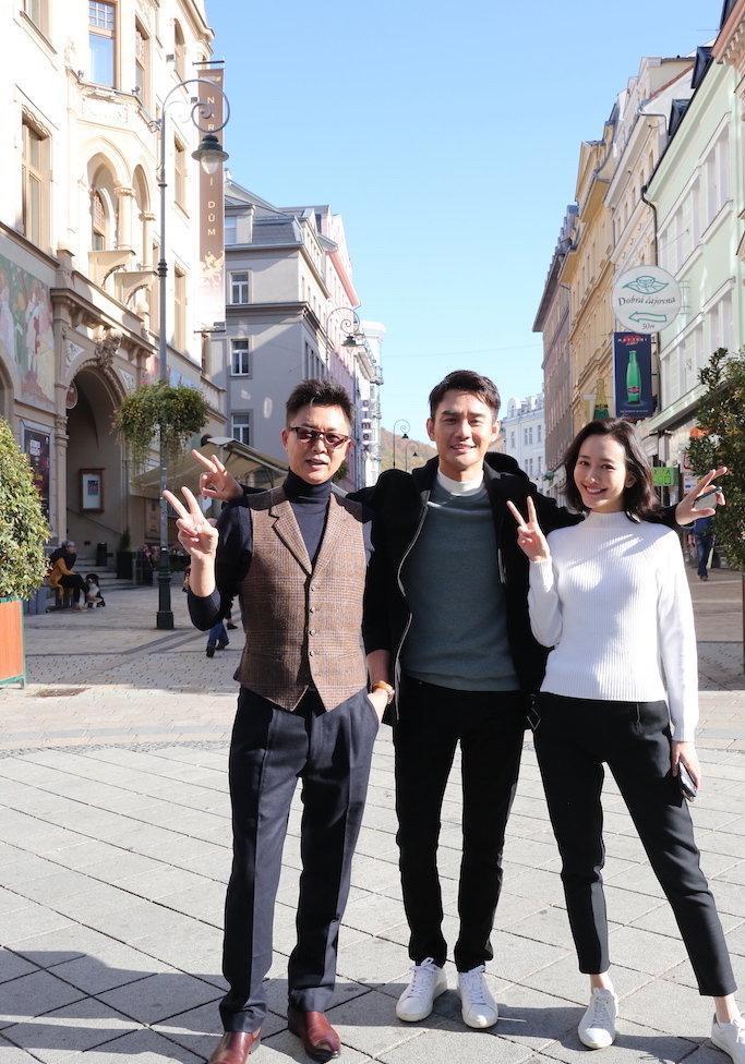 当合影时遇到王凯,"照片杀手"显出原形,王鸥刘奕君也没办法