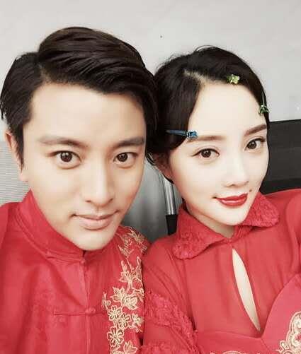 将过错方指向了李小璐,指责她不守妇道,放着这么一个好老公还不知足