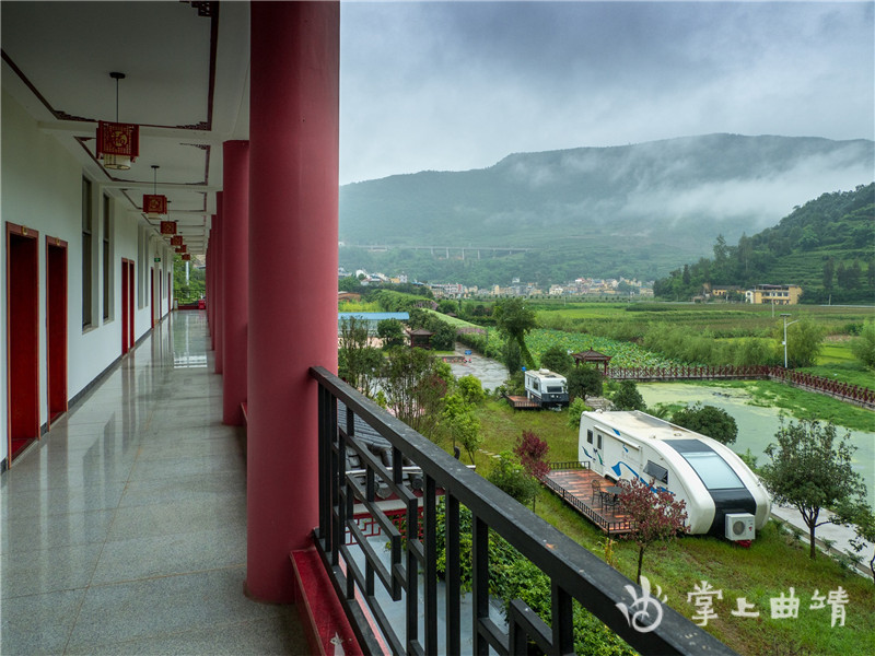 沾益德泽温泉旅游小镇图片