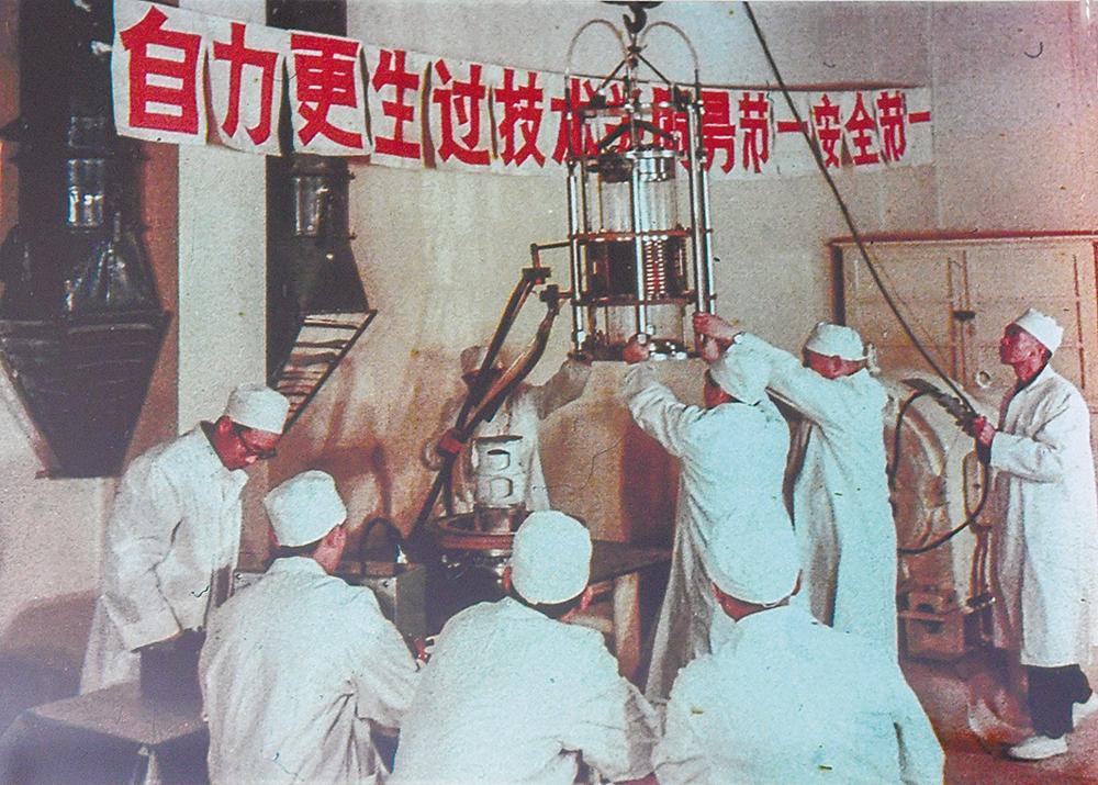 "两弹一星"铸就中华民族精神脊梁_腾讯新闻