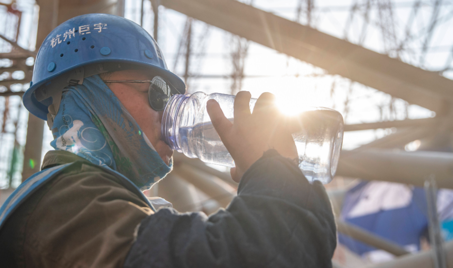 教育部发声让学生在劳动实践中出汗出力体力劳动永不过时