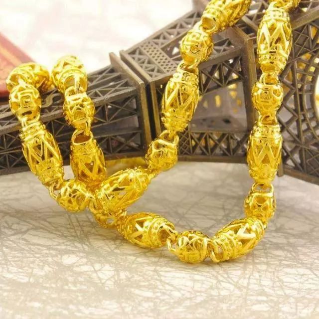 这样的黄金含量和纯金相比差太远,颜色也远远达不到黄金的成色