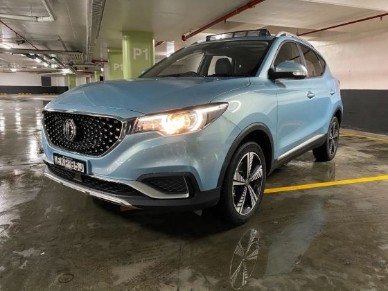 2021款名爵mgzsev电动suv成为你家里的第二辆车