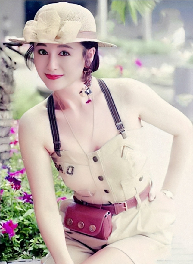 美出天际的潘迎紫