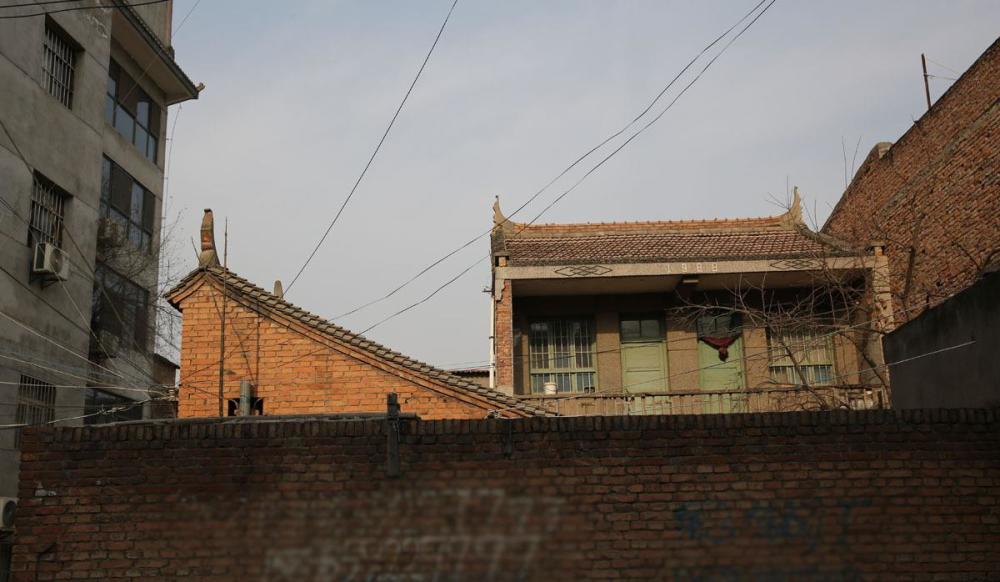西安曲江三兆村:村民纷纷加盖,为拆迁做准备_腾讯新闻