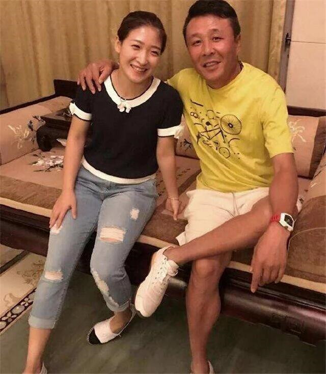 王楠全家帮国乒！老公送房，儿子当球童，她在奥运会前亲自带陈梦