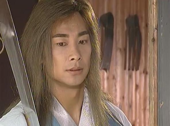 在《霍元甲》中,他饰演一代宗师霍元甲,一个对武术热爱,心怀大义的人.