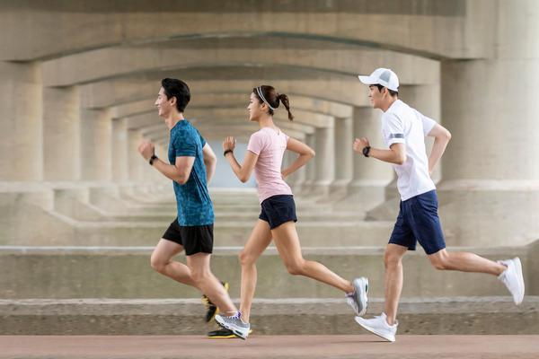 一名38歲女子,堅持每天跑步,2年後,身體發生哪些改變?