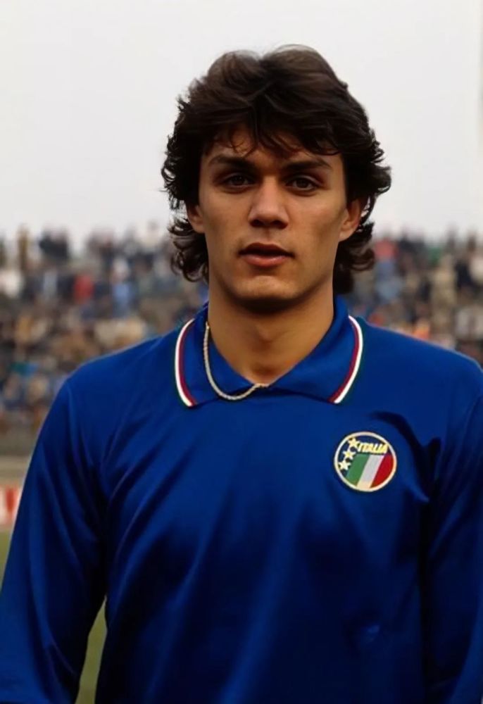 足球记忆当你老了头发白了谁还记得你年轻的容颜马尔蒂尼