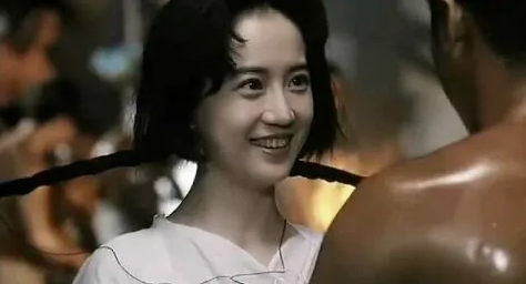 她神似梅艳芳被称小林青霞拒绝被规则退圈削发为尼