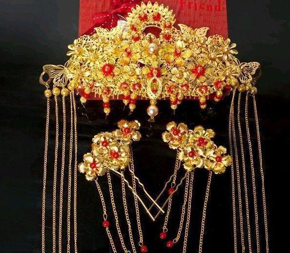 心理测试如果穿越回古代你会戴哪个凤冠测你在古代的身份