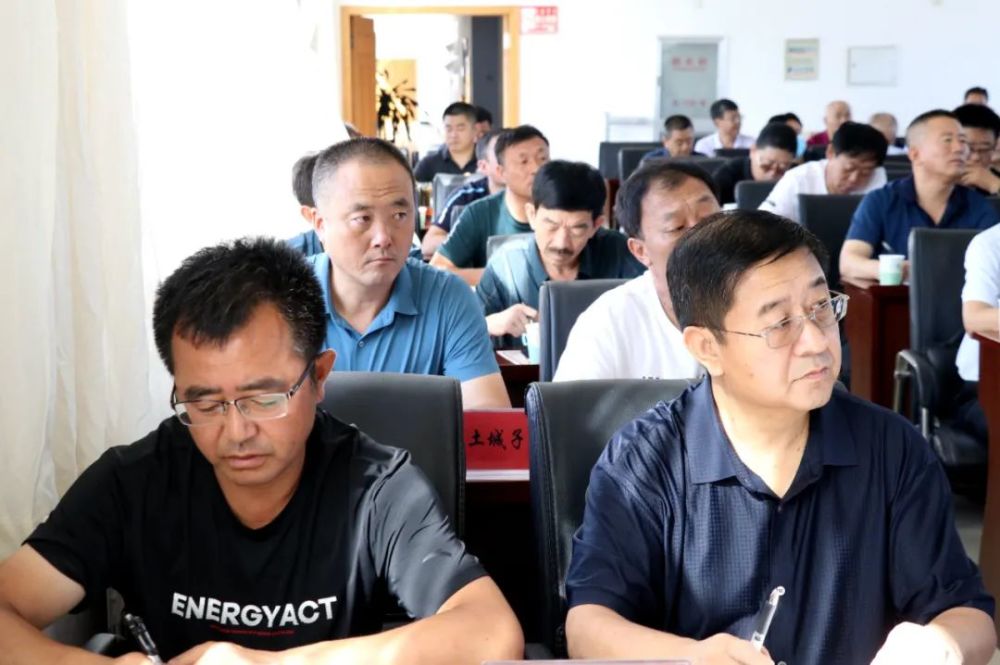 奈曼旗教育体育局召开2021年秋季学期开学工作部署会