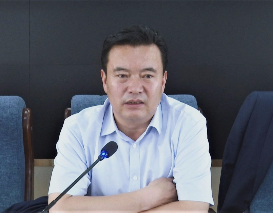 杨永红主持召开2021年全县重点项目工作推进会