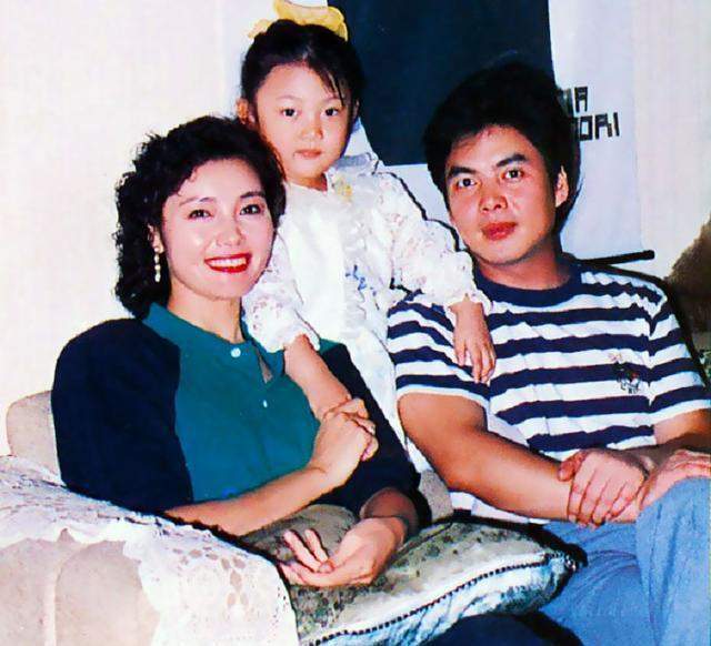 1984年被误判患恶性肿瘤丈夫急白了头央视主持姜黎黎现状如何