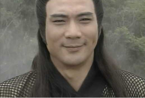 香港艺人横店聚会,70岁徐少强在网络电影演配角,钱小豪频拍僵尸片