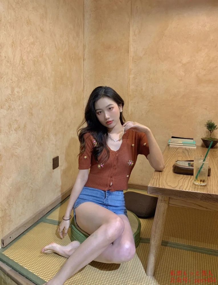 请欣赏国风女人含蓄美