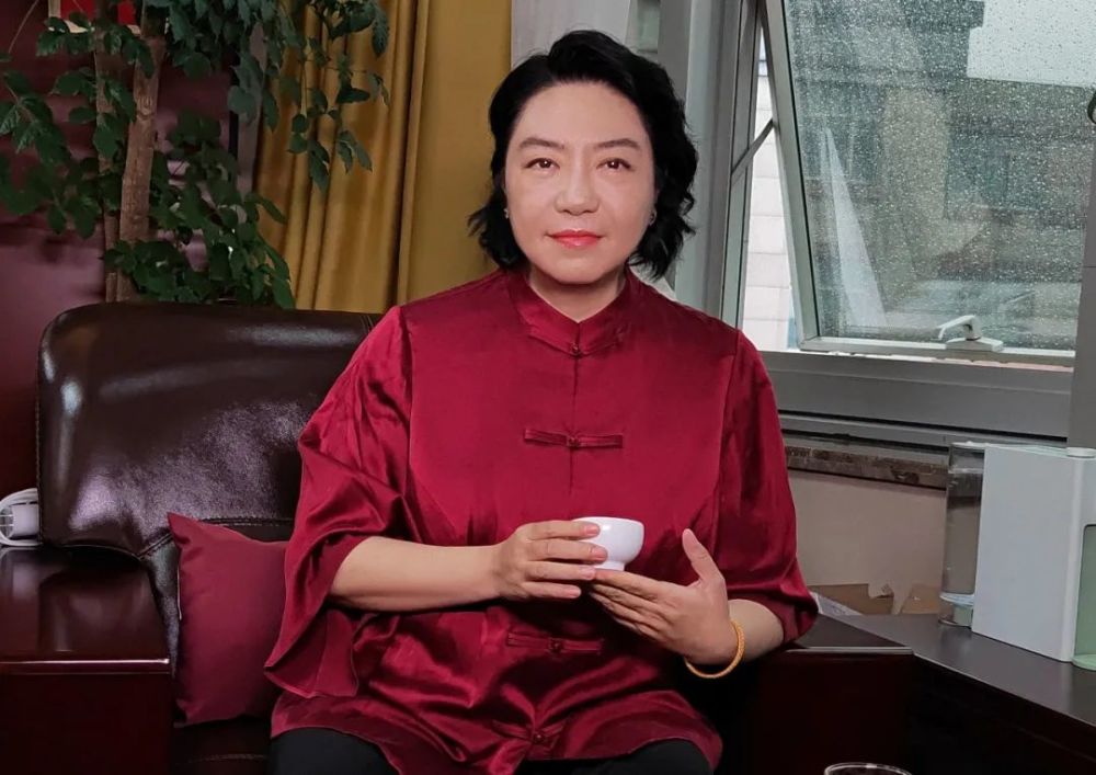 田沁鑫 做纯粹澄明的追光者|2021魅力人物_腾讯新闻