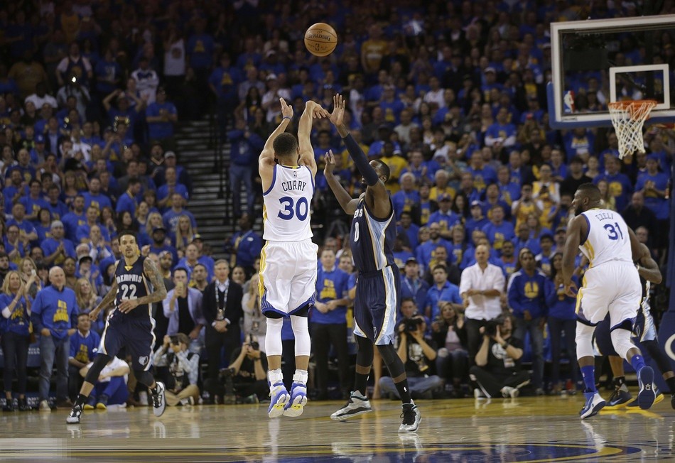 各区域投篮之王公布,库里占4席!-存档体育新闻资讯网