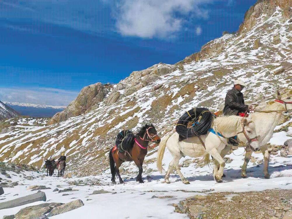 中国移动5g登陆祁连山雪峰