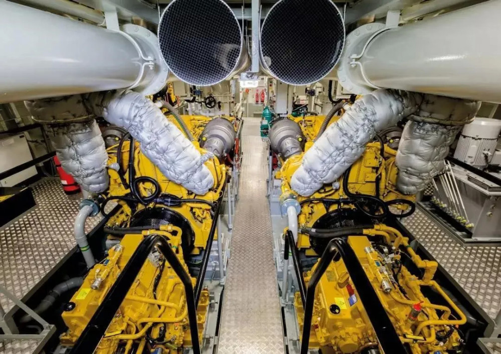 游艇常用的柴油发动机,在其最大功率的80%左右的状态下运转最省油,且