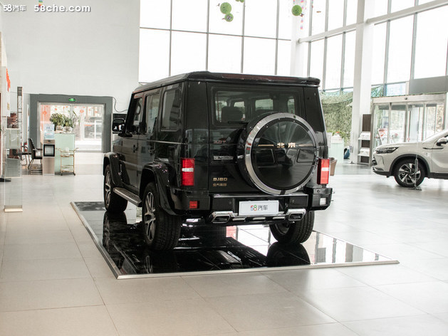 北京bj80上市/售35.99-43.80万元 看着真像奔驰大g