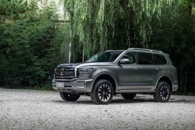 国产硬派越野车排行榜_原创国产硬派越野SUV,军工品质,全时四驱+大梁