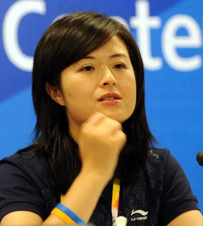 战地女神张泉灵亲赴阿富汗采访,为何在战火纷飞的地区要水洗澡?