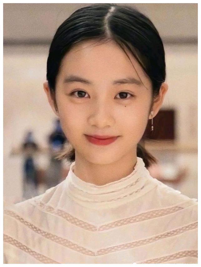 黄多多被聚焦的成长史:当初多可爱,现在多可悲?
