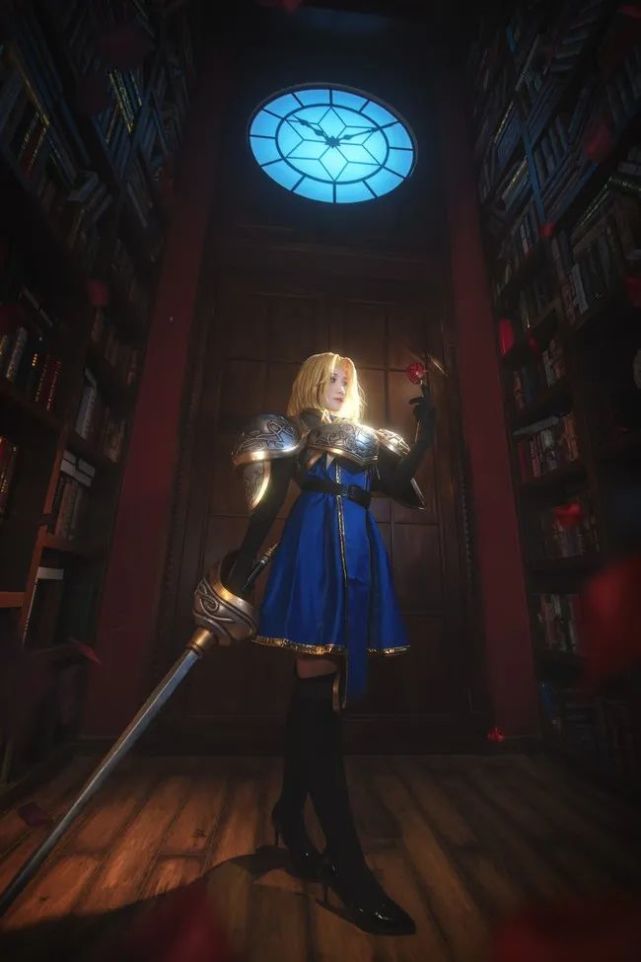 王者cos:姐姐刺我(夏洛特)