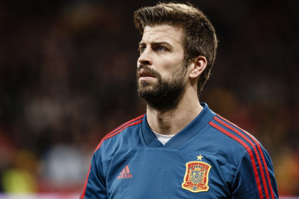 头脑清醒!皮克买下法甲3年转播权,梅西与巴黎的合同恰好3年