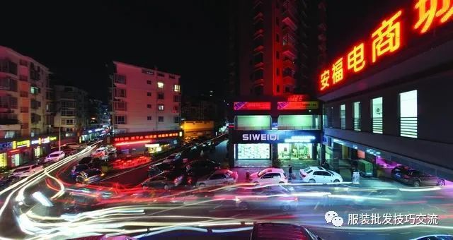 货源是莆田安福街这里的鞋子货源,这里的是莆田安福相册为主的市场