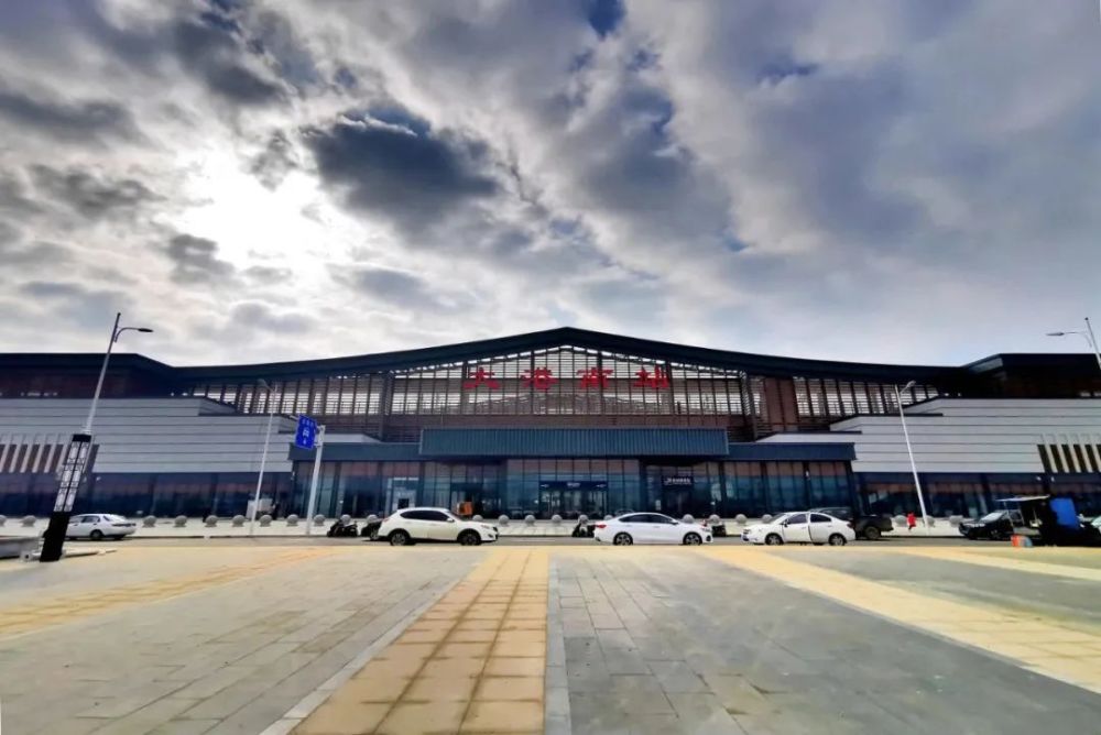 全线开通不到一年的连淮扬镇客流"飘红"!