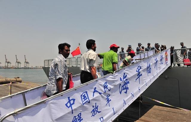 中国撤侨阿富汗,亮出护照光速通行,祖国强大真好