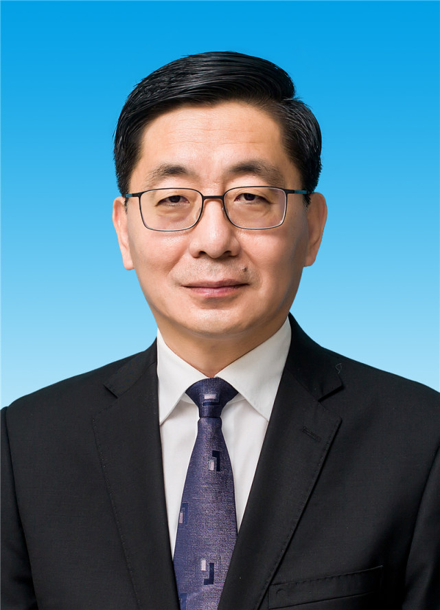 郭英当选张家口市人大常委会主任